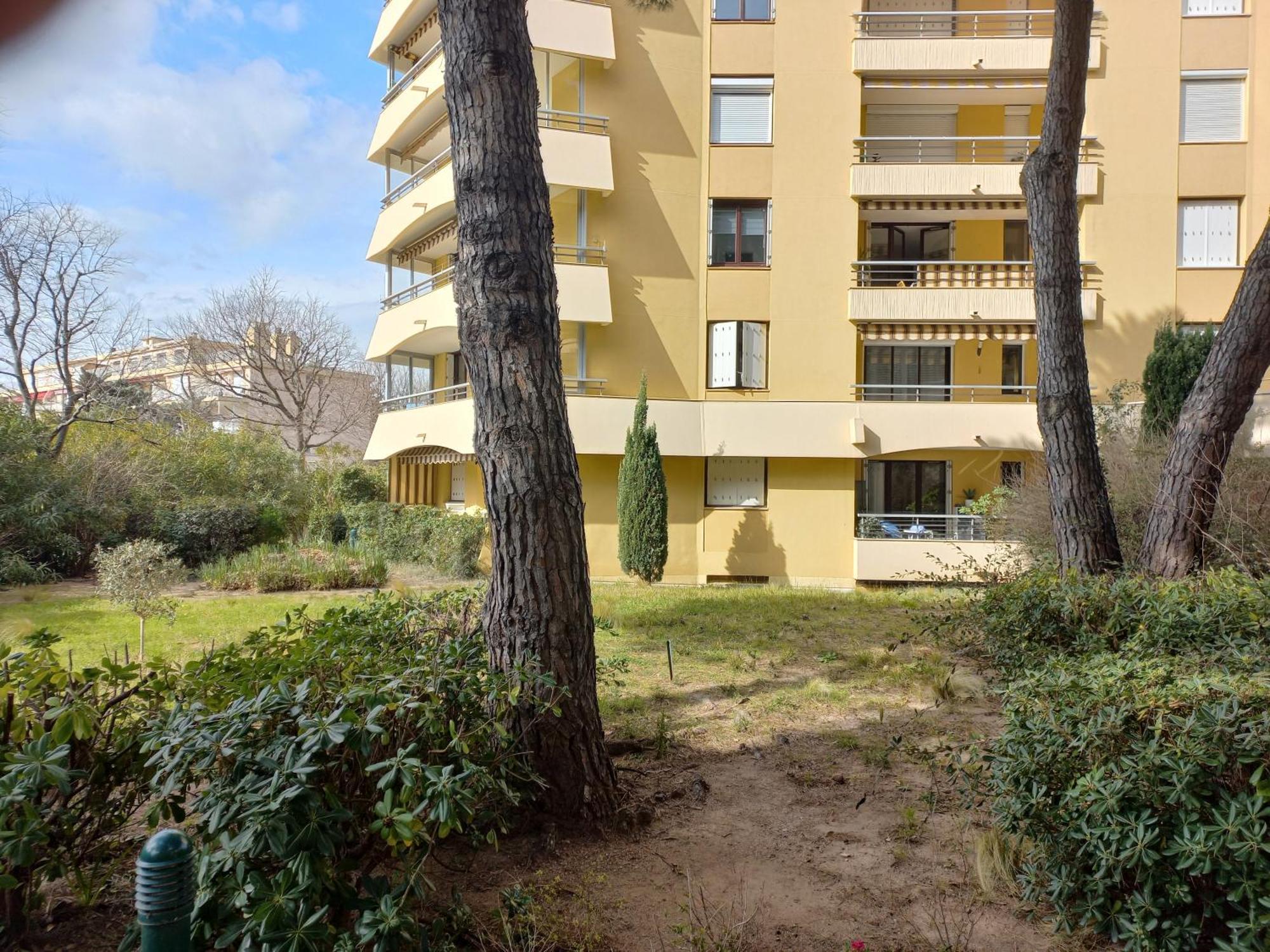 Frejus Plage, Appartement Entier , Piscine,Parking,Plage A 200M エクステリア 写真